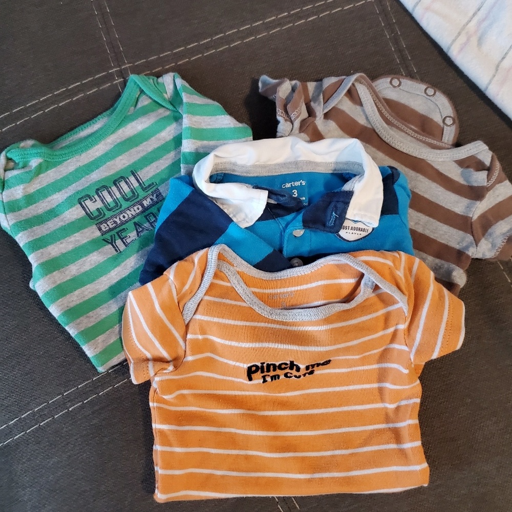 Carter's 0-3 month stripped bundle